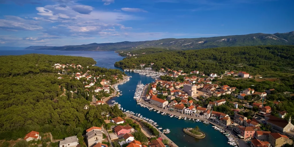 ACI Marina Vrboska | Croatian Harbors and Marinas