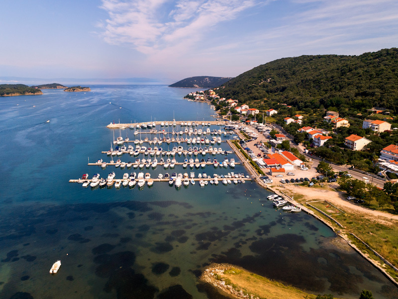 ACI MARINA SUPETARSKA DRAGA