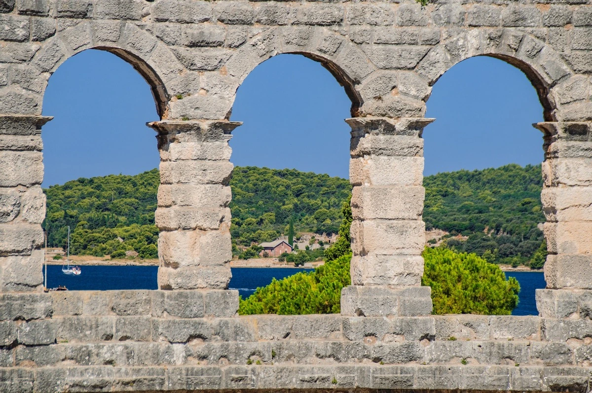 amphitheater pula 1200