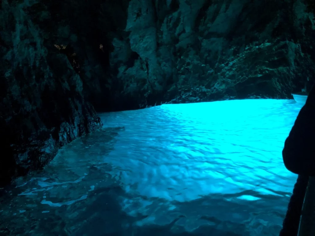blue cave 1200