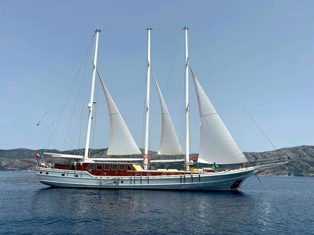 6174brochure1