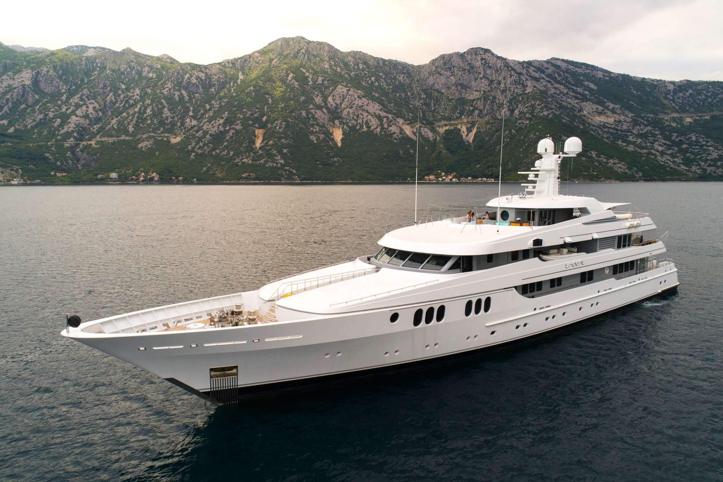 Trident Yacht