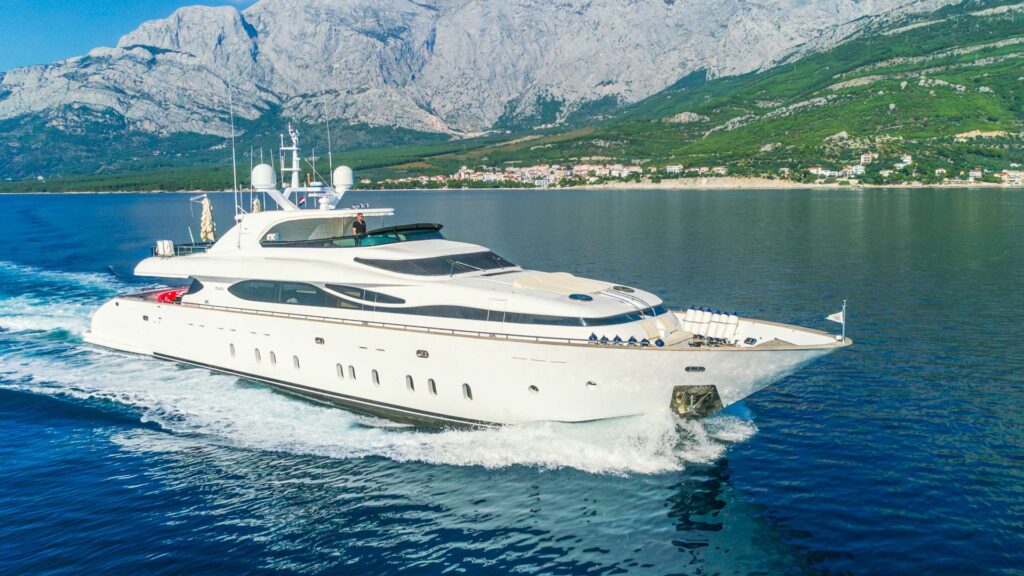 CYNTHIA Yacht